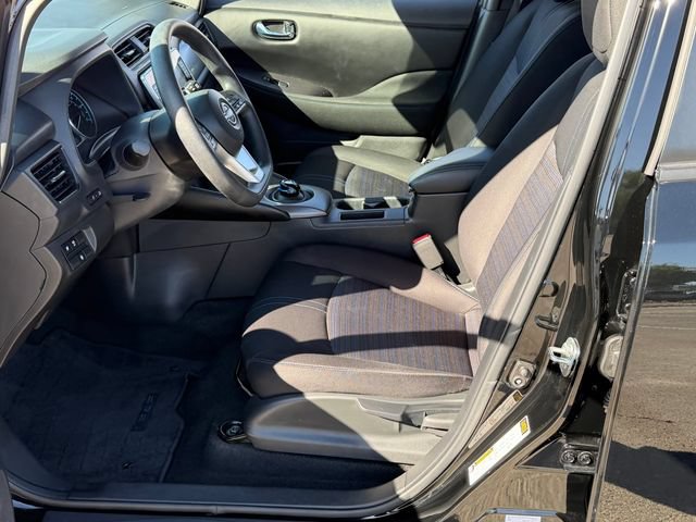 Certified 2025 Nissan Leaf S FWD image 21