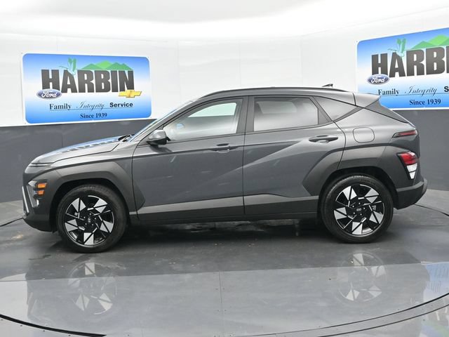 Used 2025 Hyundai Kona SEL FWD image 2