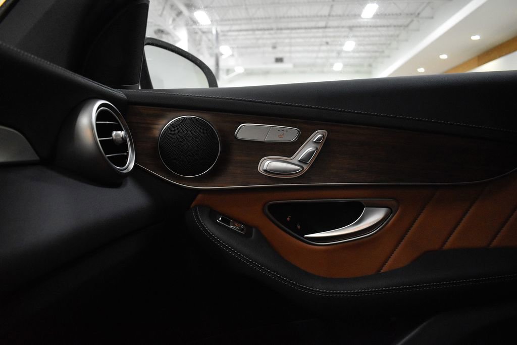 Certified 2023 Mercedes-Benz GLC 300 4MATIC Coupe image 28
