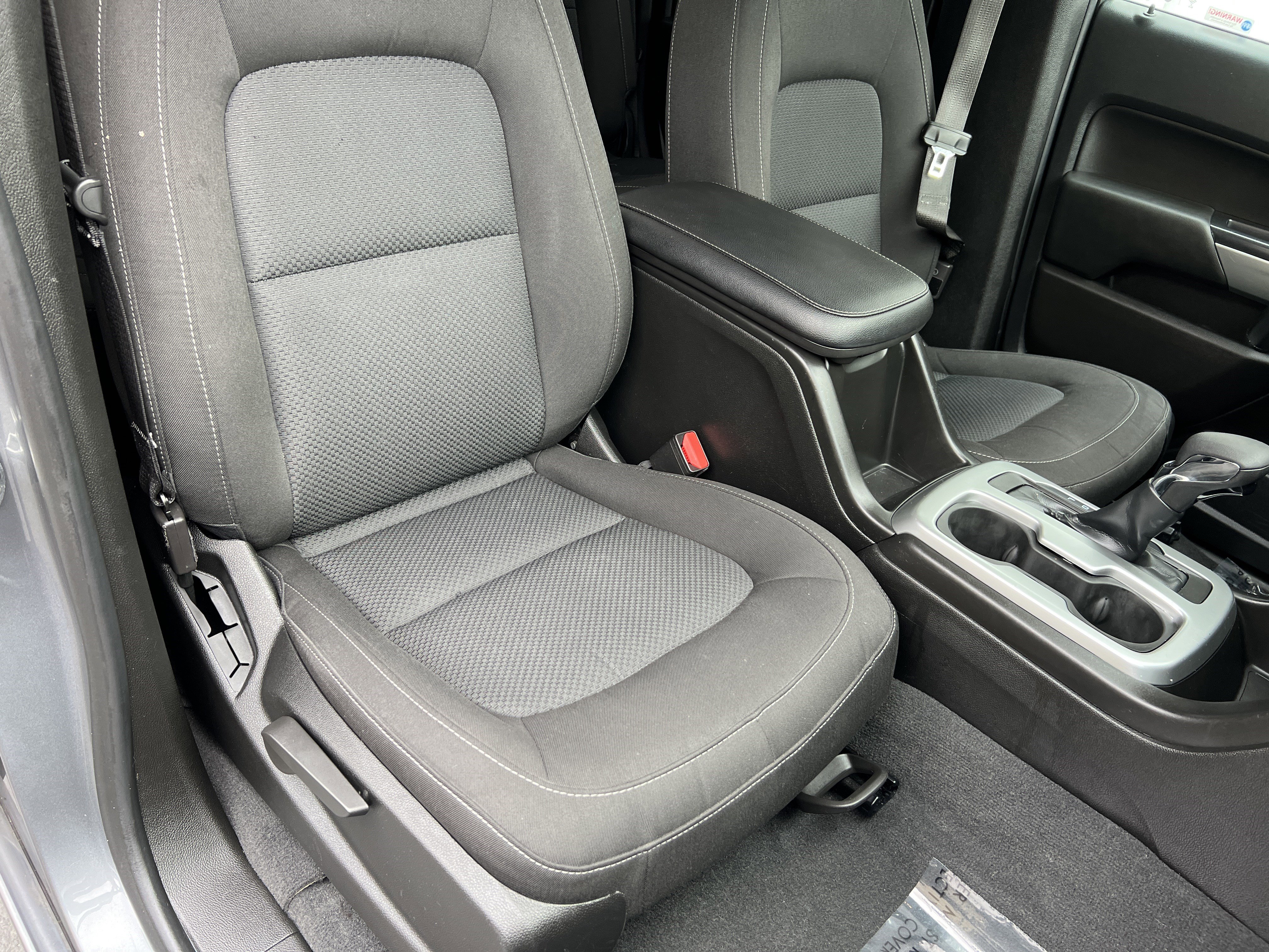 Used 2022 Chevrolet Colorado LT w/ LT Convenience Package AWD/4WD image 21