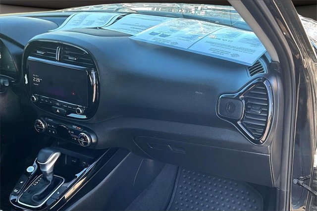 Used 2023 Kia Soul EX image 15