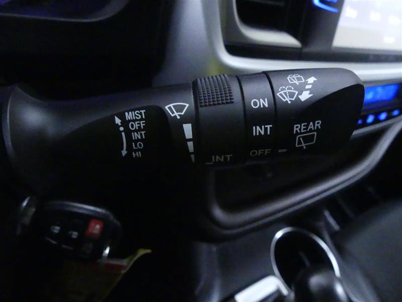 Used 2019 Toyota Highlander Plus AWD/4WD image 19