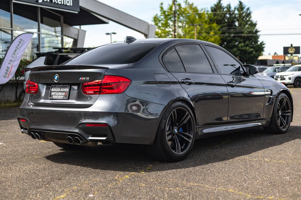 Used 2018 BMW M3 w/ Executive Package RWD image 5