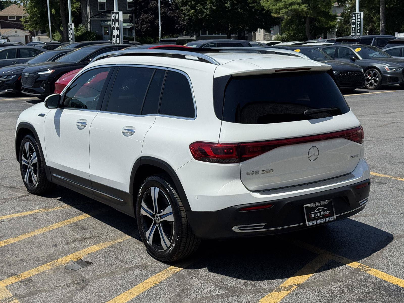 Used 2023 Mercedes-Benz EQB 350 4MATIC SUV w/ Exclusive Package image 5