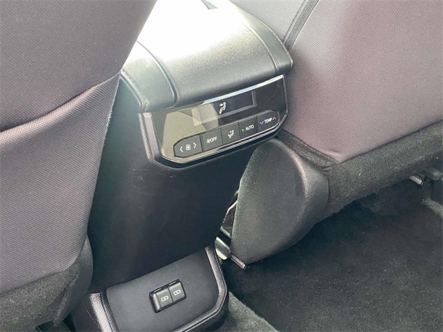 Used 2024 Toyota Highlander LE image 13