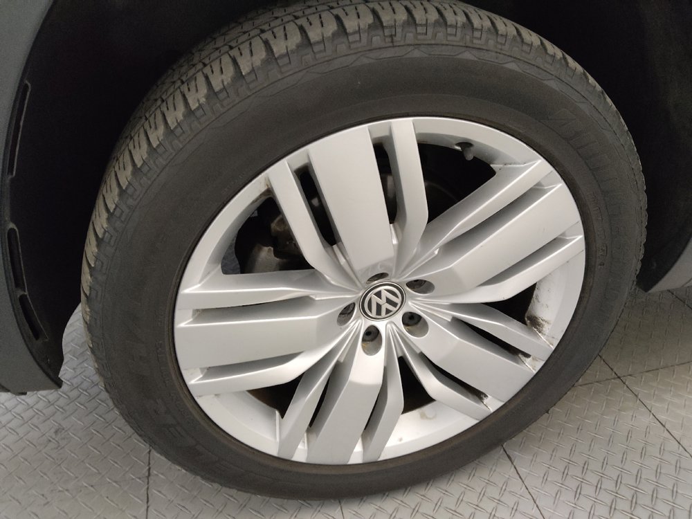 Used 2020 Volkswagen Atlas SE w/ Panoramic Sunroof Package FWD image 31