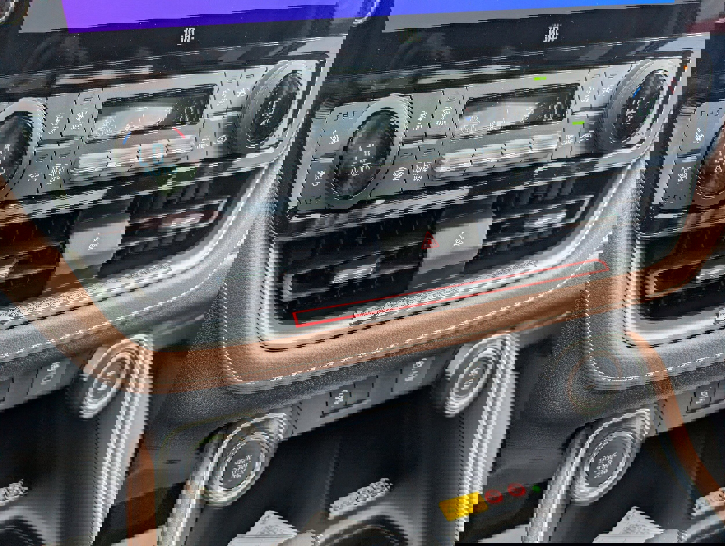 New 2026 Toyota Grand Highlander Platinum AWD image 17