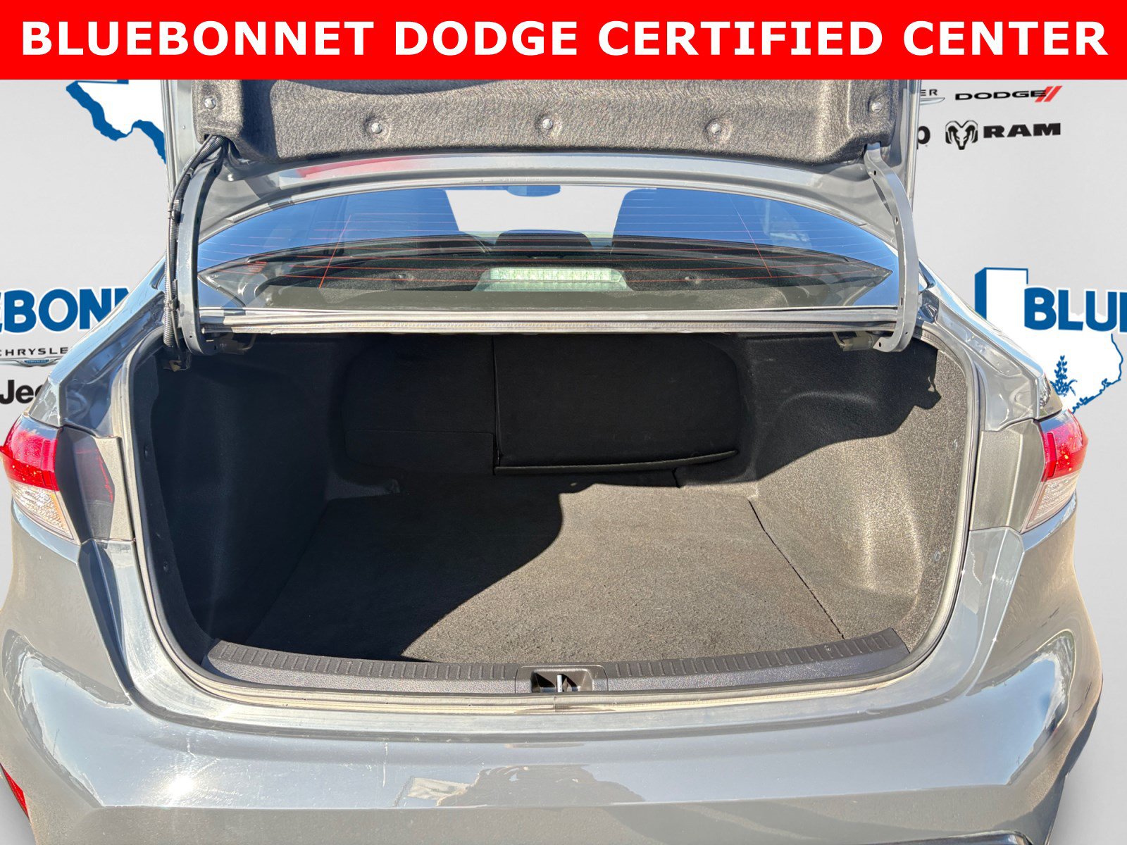 Used 2023 Toyota Corolla SE FWD image 22