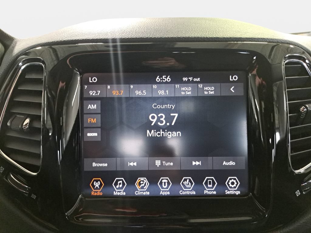 Used 2021 Jeep Compass Limited AWD/4WD image 22