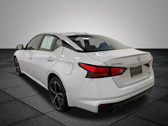 Used 2024 Nissan Altima 2.5 SR w/ SR Premium Package AWD/4WD image 4