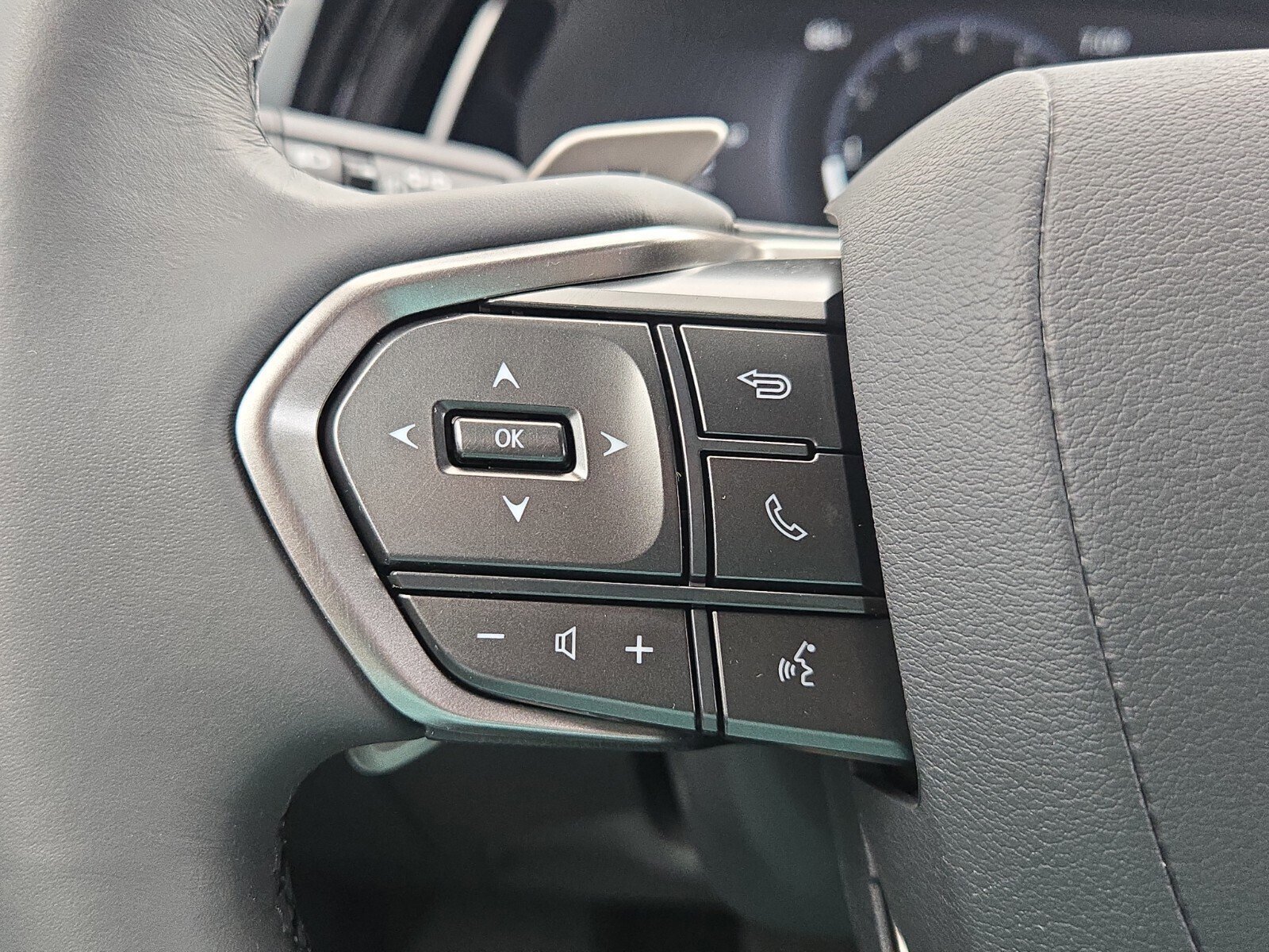 Certified 2025 Lexus RX 350 FWD image 20