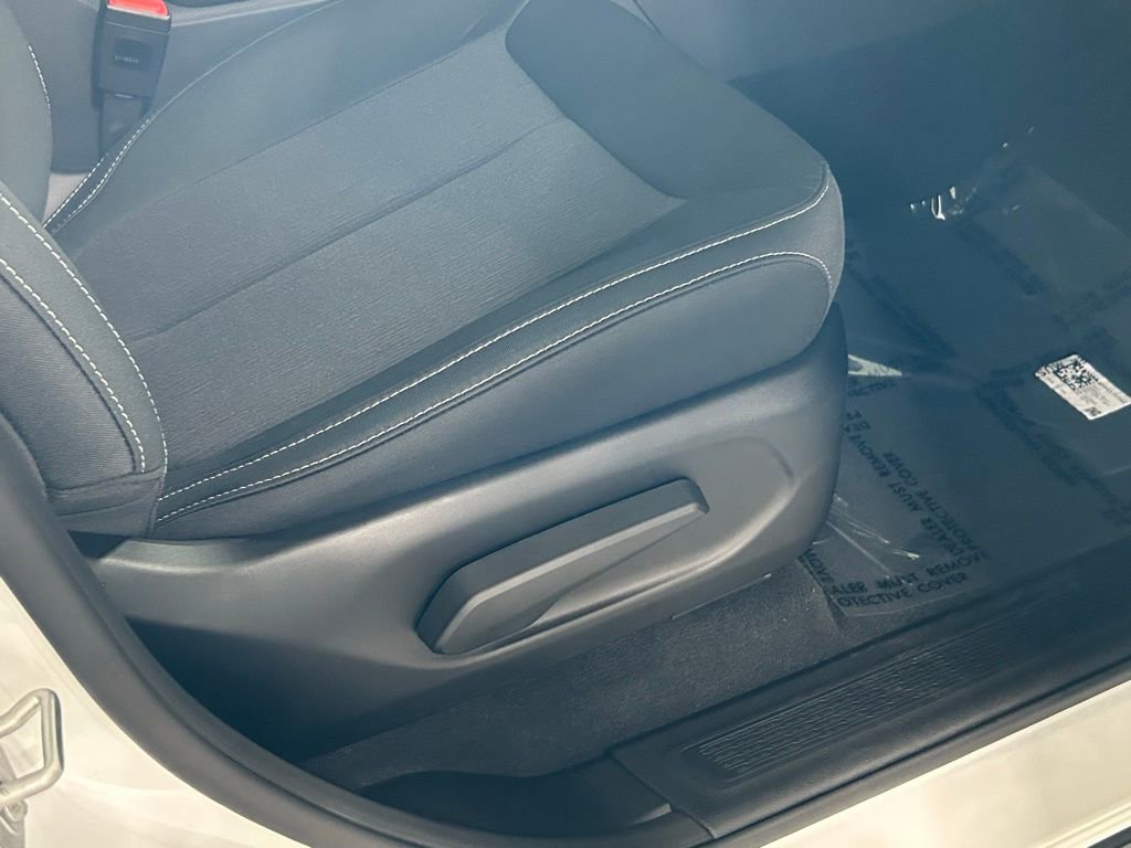 Used 2025 Jeep Grand Cherokee Laredo image 34