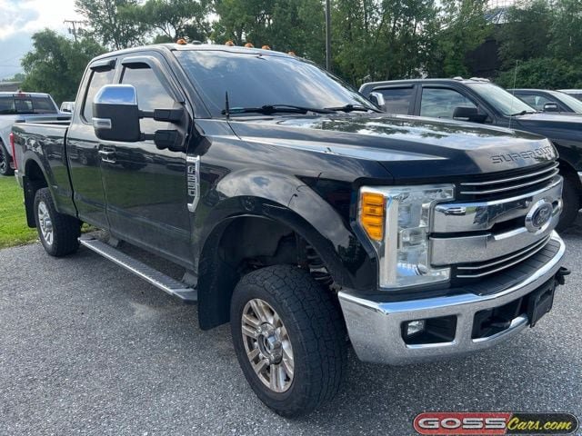 Used 2017 Ford F250 Lariat w/ Tow Technology Bundle AWD/4WD image 2