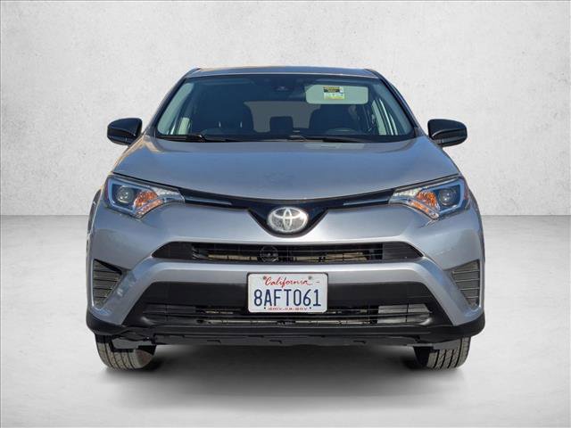 Used 2017 Toyota RAV4 LE video 2