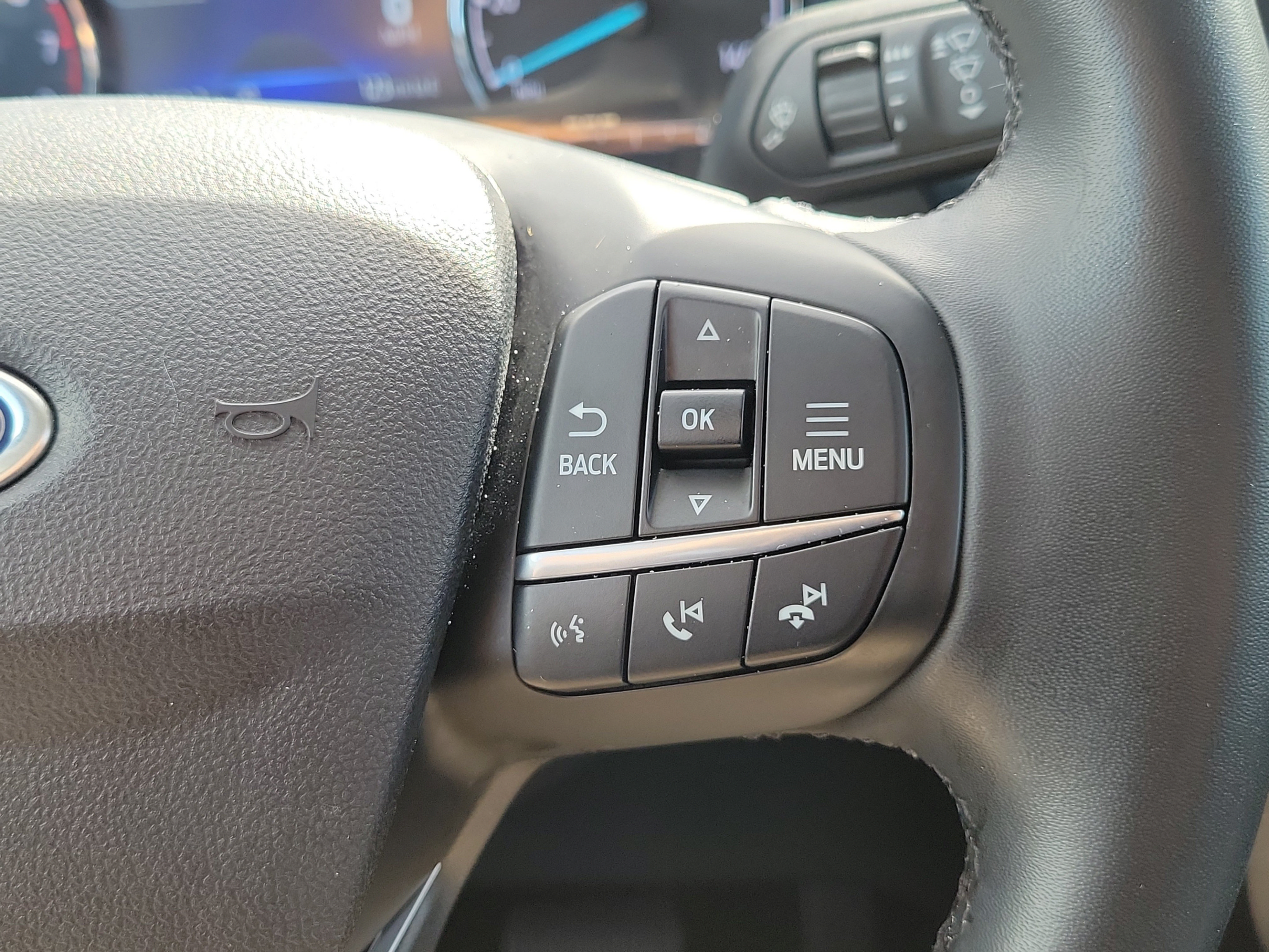 Used 2024 Ford Maverick Lariat w/ Black Appearance Package AWD/4WD image 25