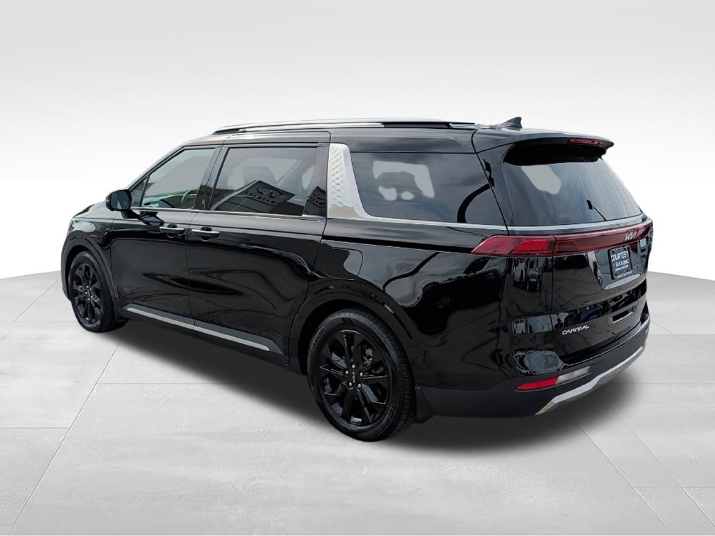 Used 2023 Kia Carnival SX Prestige FWD image 7