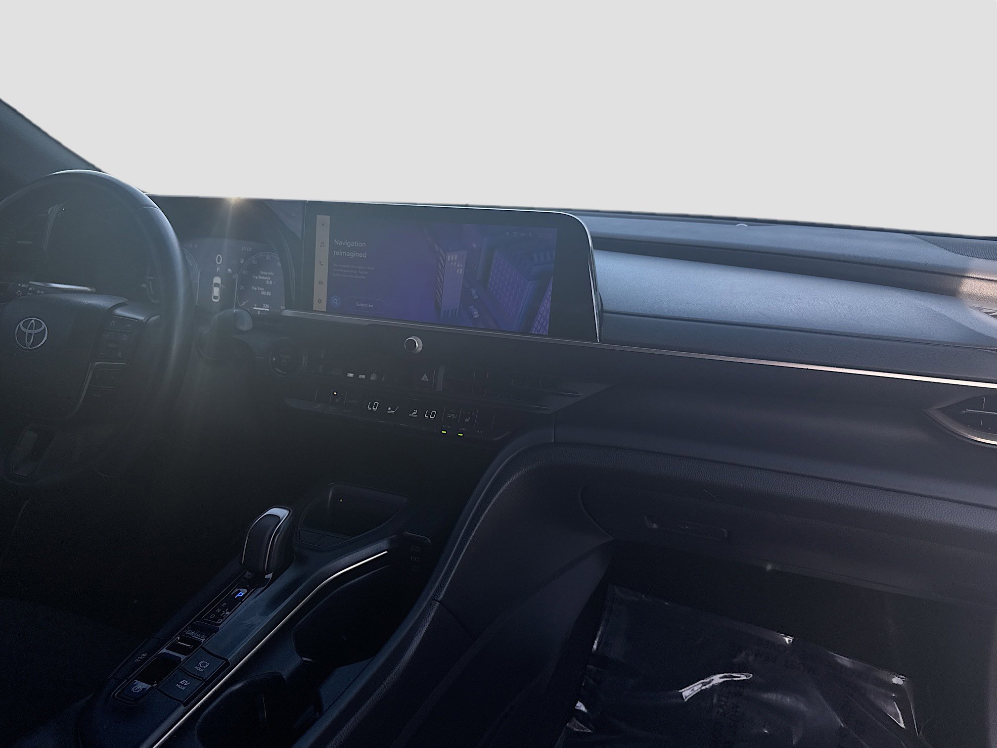 Used 2023 Toyota Crown XLE image 31