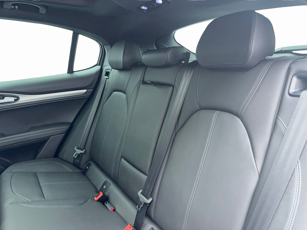 New 2025 Alfa Romeo Stelvio Sprint w/ Convenience Package image 35