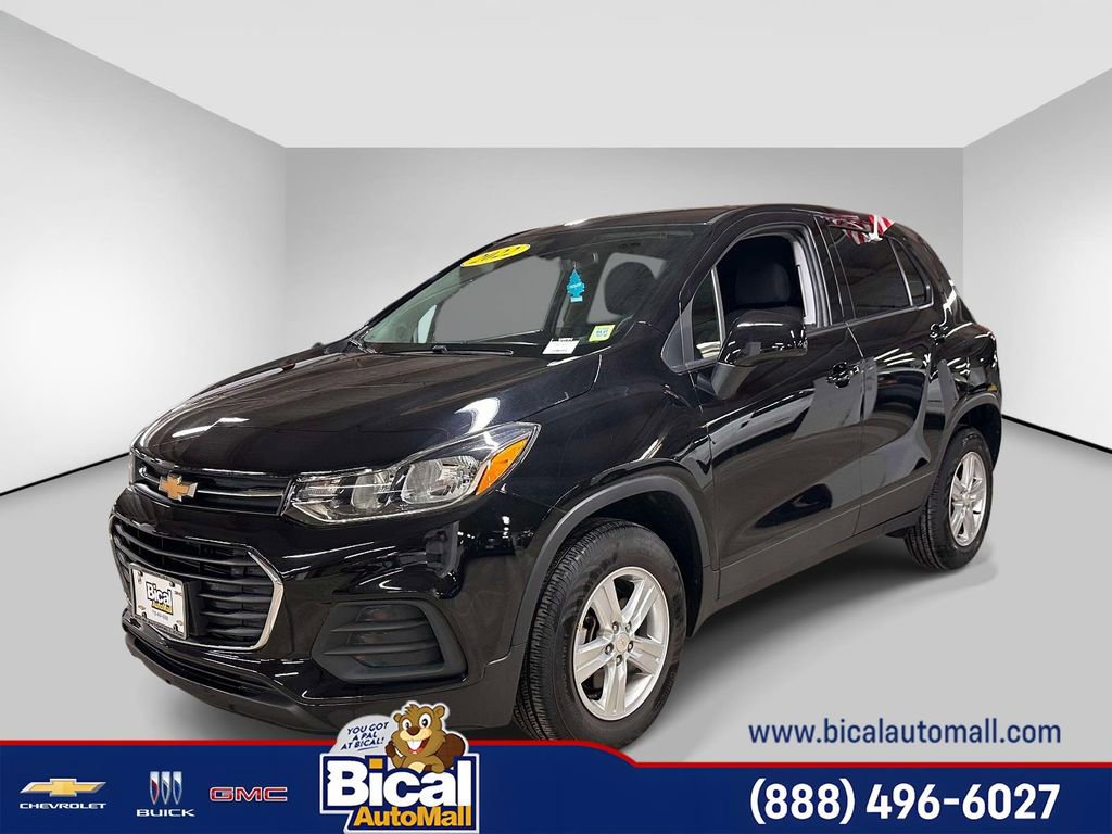 Used 2022 Chevrolet Trax LS w/ Tint and Cruise Package AWD/4WD image 1