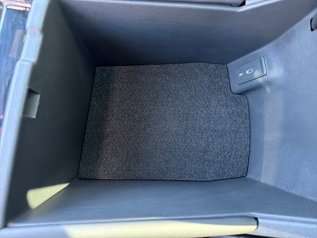 Used 2024 Volkswagen Atlas Cross Sport SEL image 25