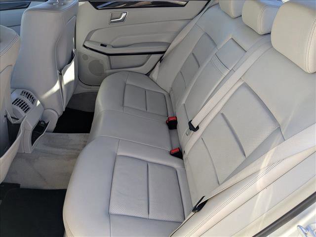 Used 2014 Mercedes-Benz E 350 4MATIC Sedan image 19