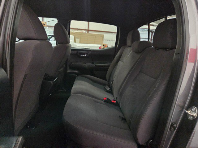 Used 2016 Toyota Tacoma TRD Sport image 76