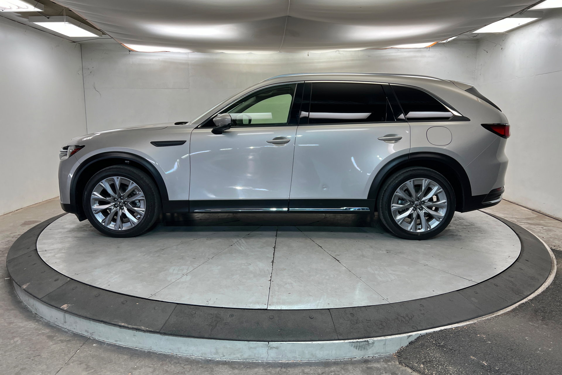 Used 2024 MAZDA CX-90 3.3 Turbo w/ Premium Package image 2