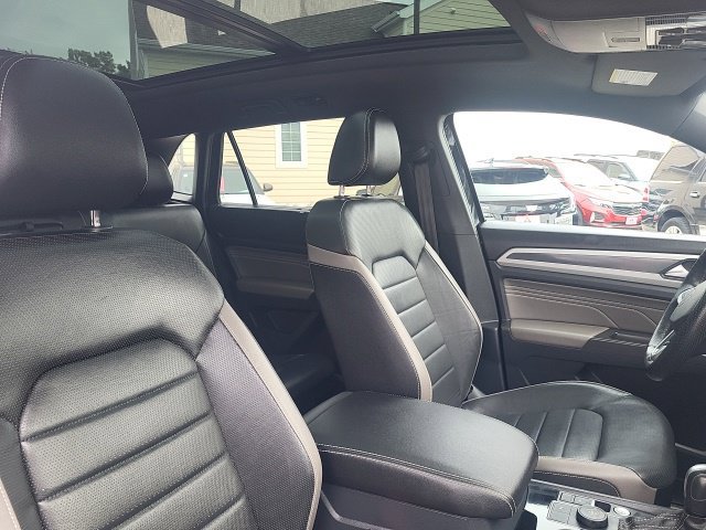 Used 2023 Volkswagen Atlas Cross Sport SEL AWD/4WD image 23