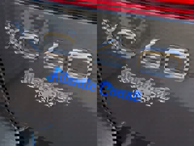 Used 2018 Volvo XC60 T6 Inscription w/ Convenience Package image 13