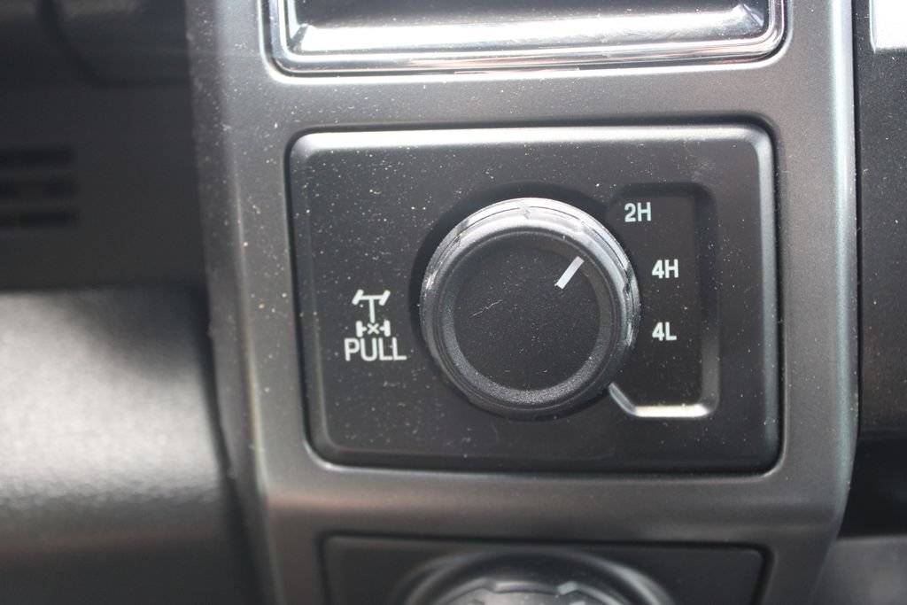 Used 2020 Ford F150 XLT w/ Equipment Group 302A Luxury AWD/4WD image 51