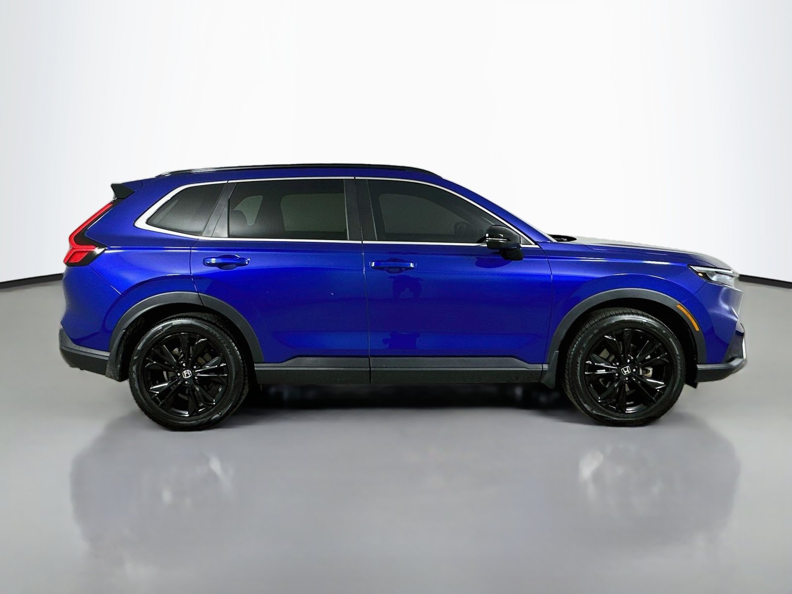 Used 2023 Honda CR-V Sport Touring image 4