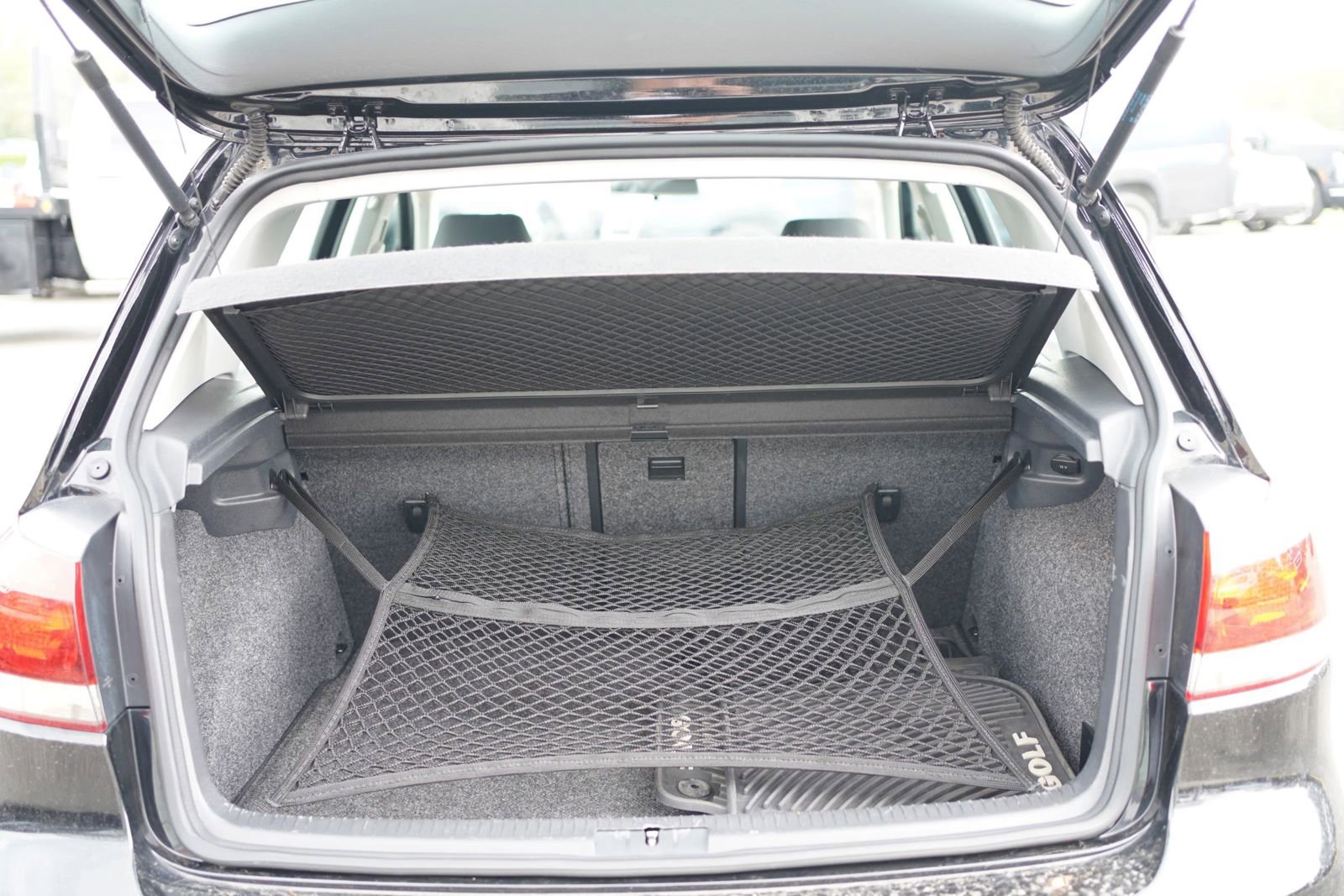 Used 2013 Volkswagen Golf 4-Door image 17