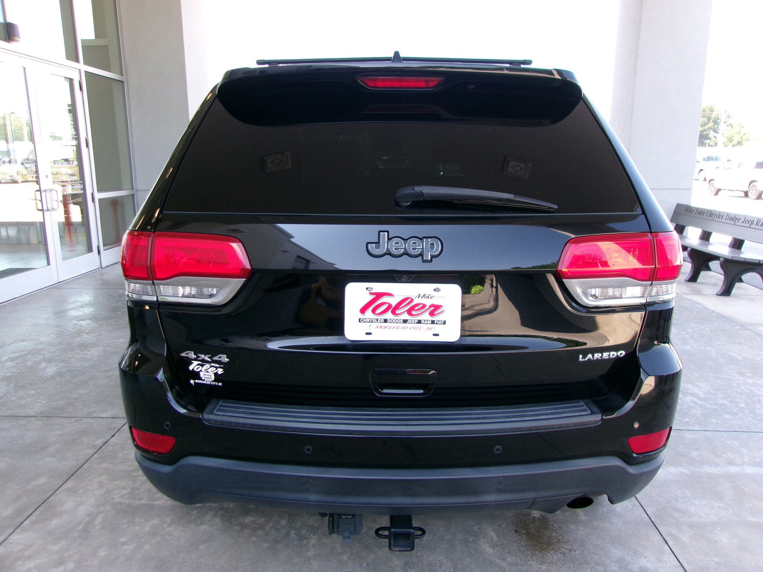 Used 2017 Jeep Grand Cherokee Laredo AWD/4WD image 20