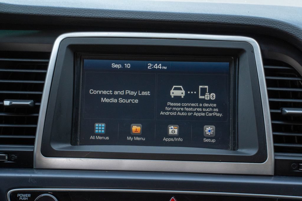 Used 2018 Hyundai Sonata Limited w/ Cargo Package FWD image 20