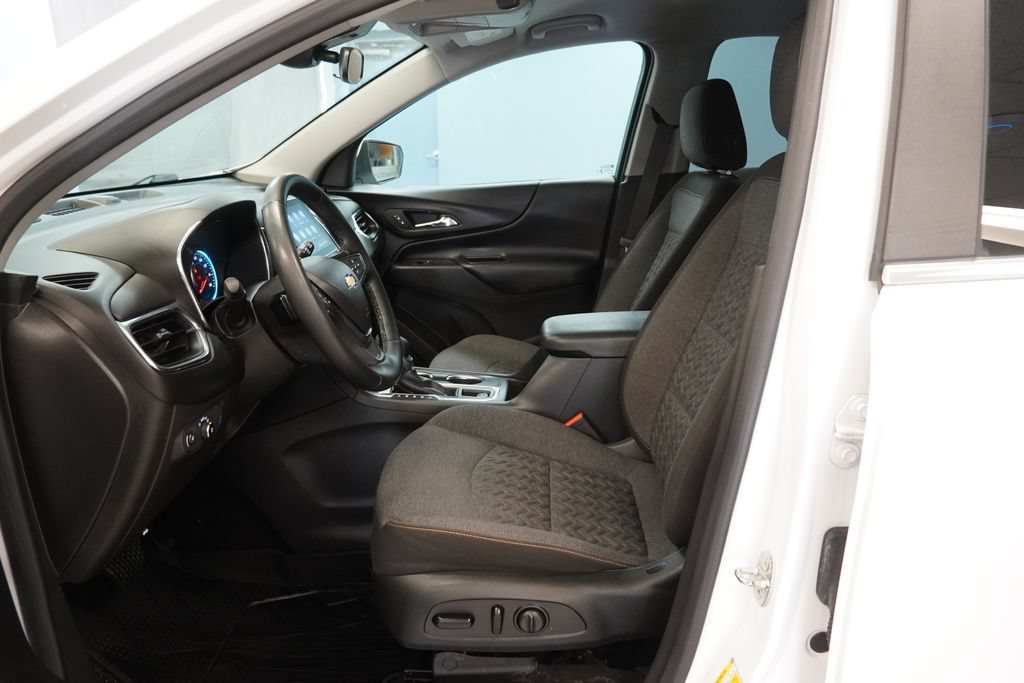 Used 2024 Chevrolet Equinox LT FWD image 5