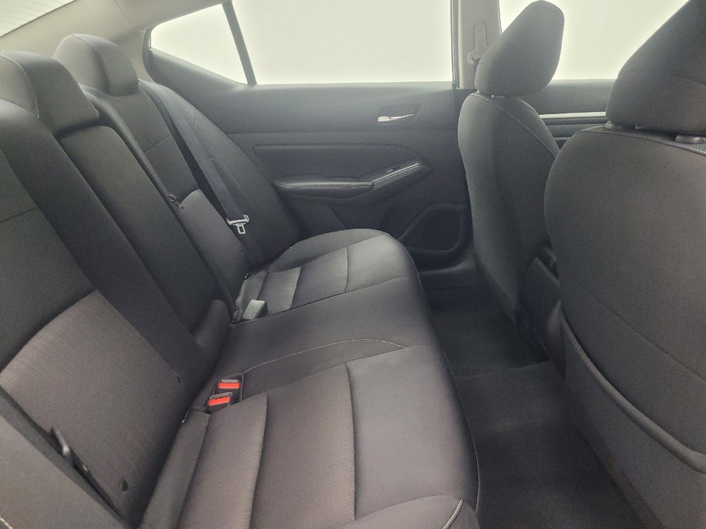 Used 2022 Nissan Altima 2.5 SV FWD image 19