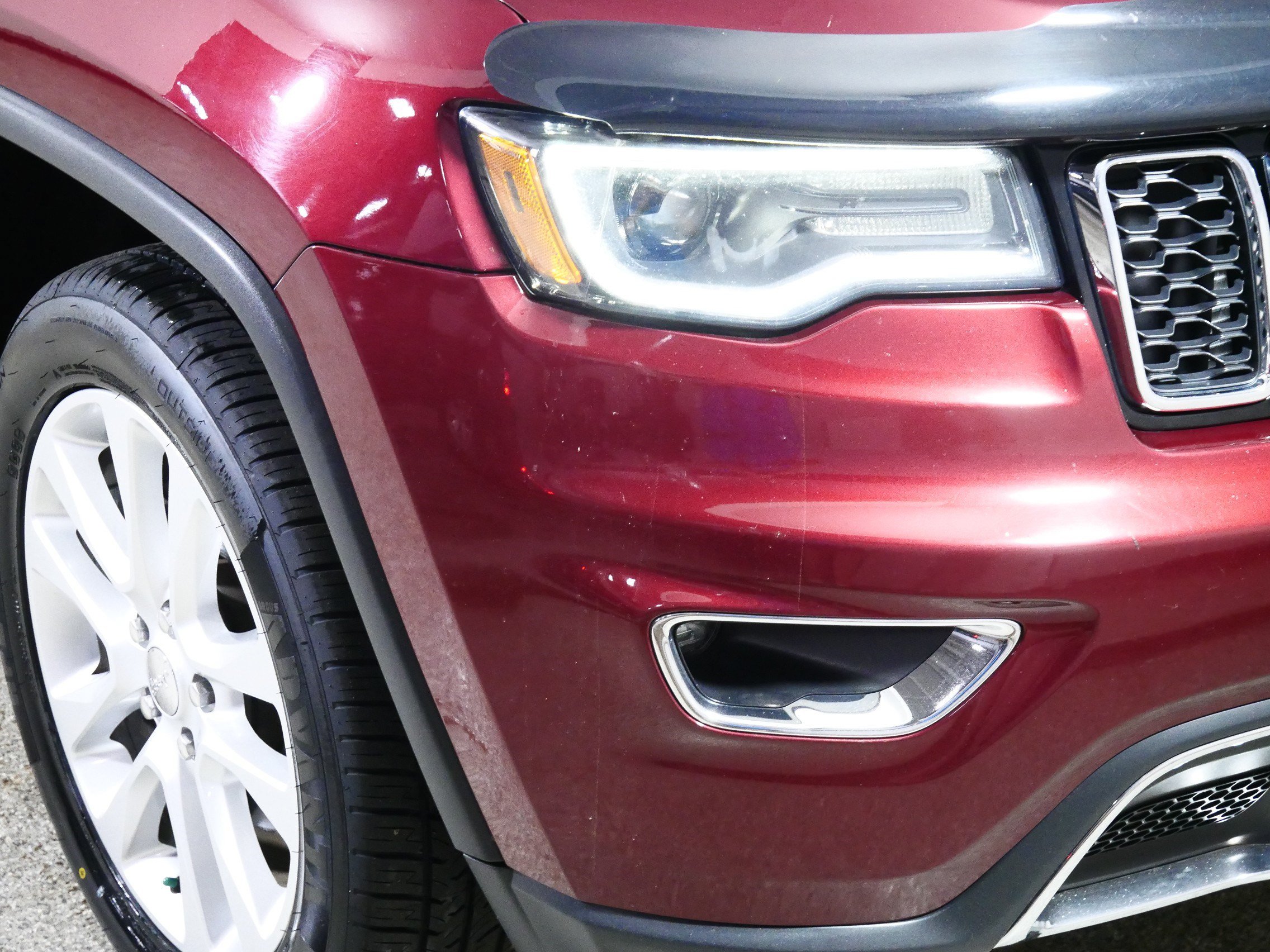 Used 2017 Jeep Grand Cherokee Limited w/ Luxury Group II AWD/4WD image 16