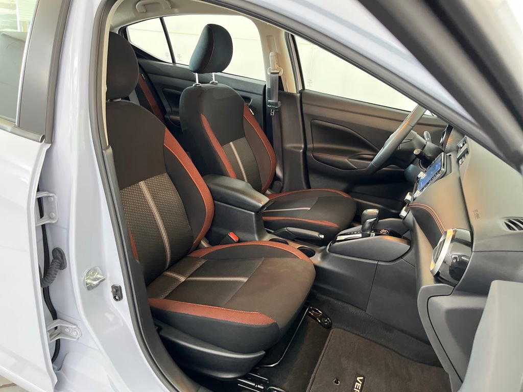 Used 2024 Nissan Versa SR w/ Trunk Package image 20