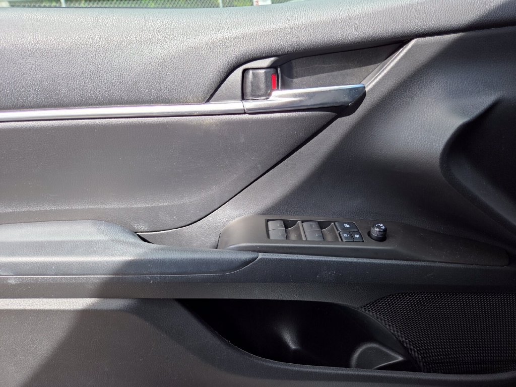 Certified 2021 Toyota Camry LE FWD image 26