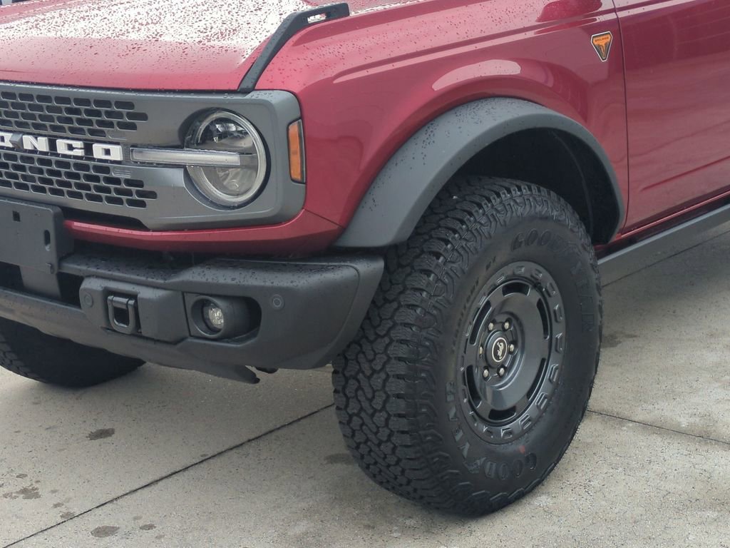 Used 2025 Ford Bronco Badlands AWD/4WD image 10
