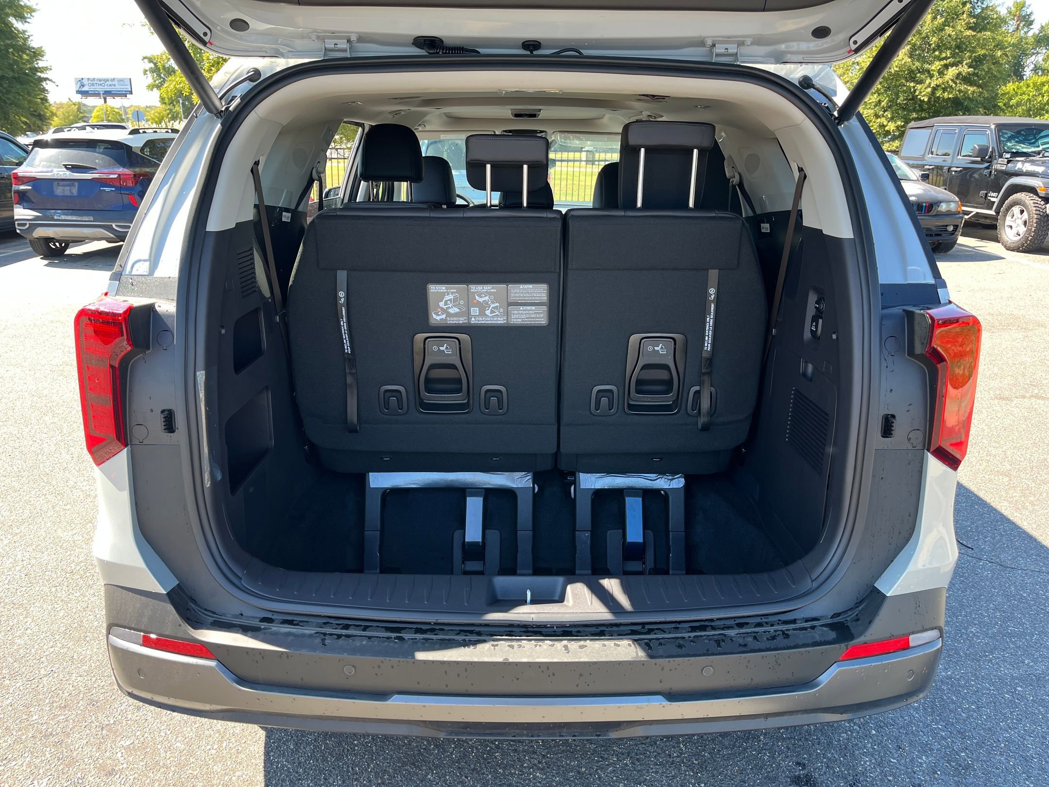 New 2026 Kia Carnival SX w/ SX Dark Edition Package image 7