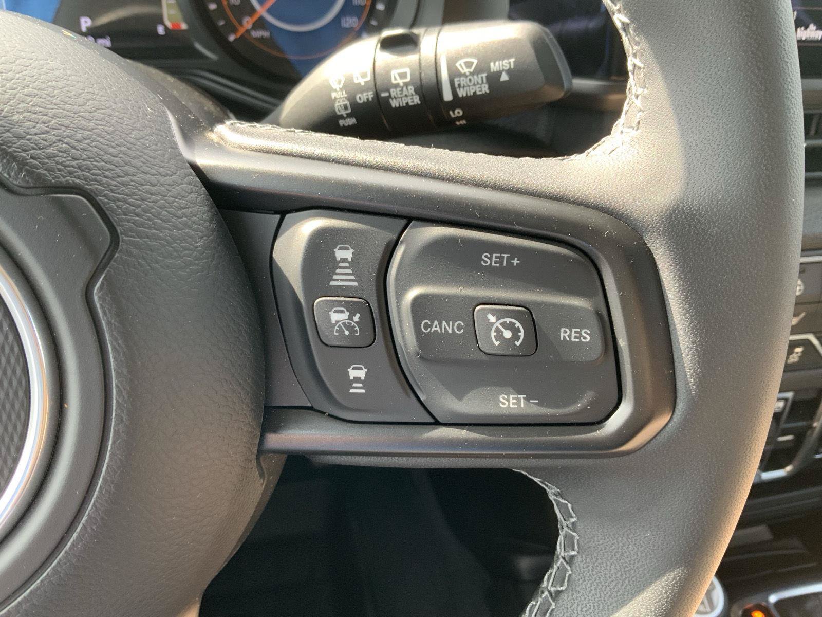 Used 2025 Jeep Wrangler Unlimited Sport AWD/4WD image 28