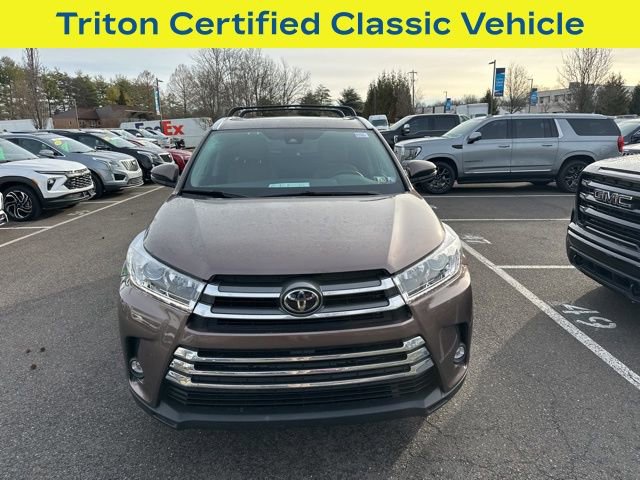 Used 2019 Toyota Highlander Limited image 2