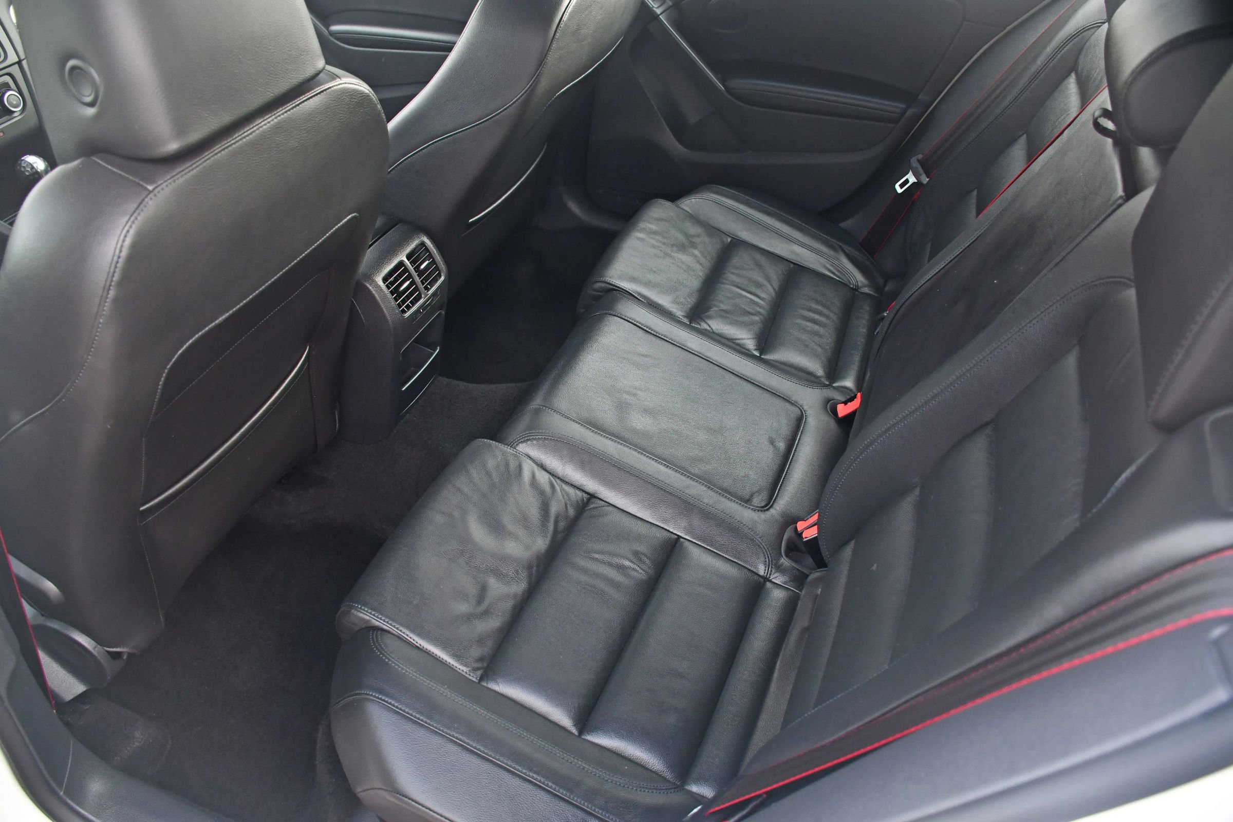 Used 2013 Volkswagen GTI Driver's Edition image 23