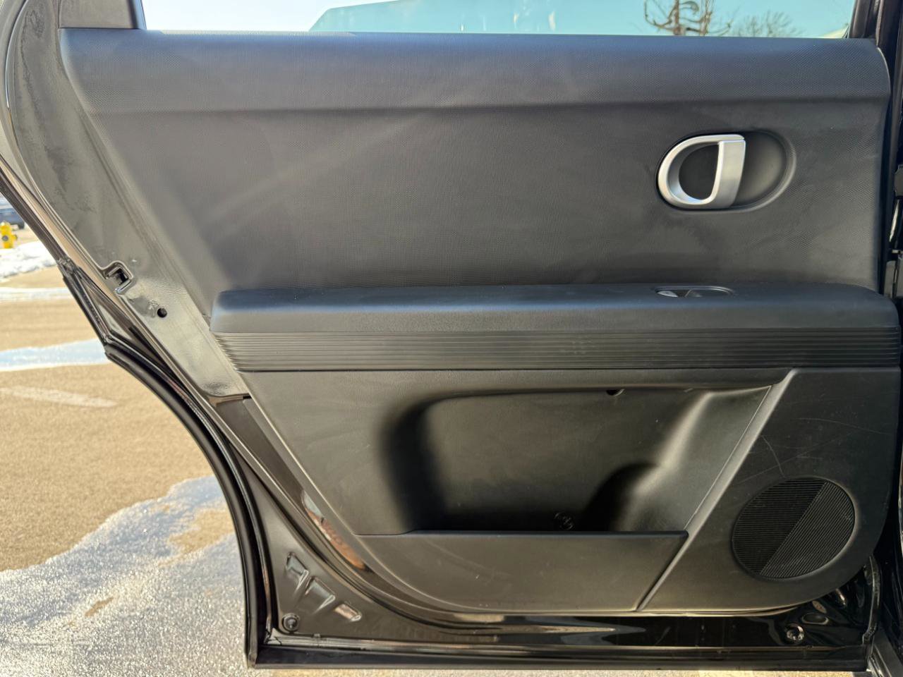 Used 2022 Hyundai Ioniq 5 SE image 18