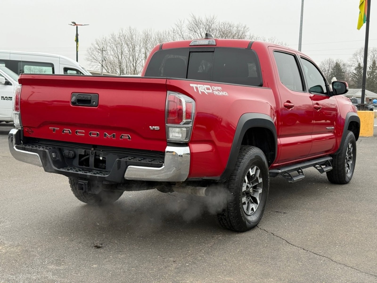 Used 2022 Toyota Tacoma TRD Off-Road RWD image 8
