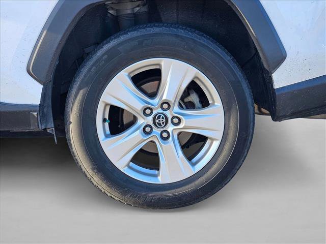 Used 2020 Toyota RAV4 XLE image 17