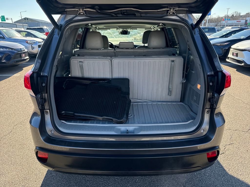 Used 2018 Toyota Highlander XLE image 8