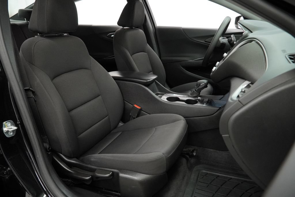 Used 2022 Chevrolet Malibu LS FWD image 46