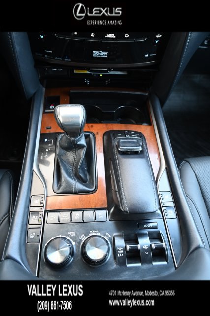 Used 2018 Lexus LX 570 4WD w/ Luxury Package image 11